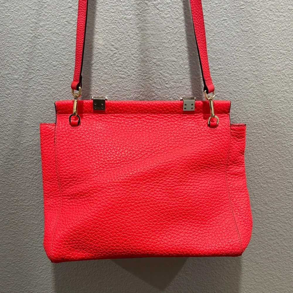 ❤️ Kate Spade Turnlock Elegant Red Leather Shoulder Bag – Timeless & Chic - Picture 5 of 7